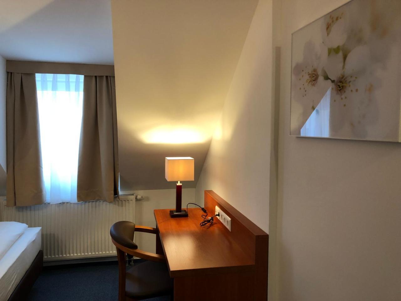 Hotel Mirabell Erlangen Eksteriør billede